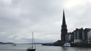 Жизнь в Данди: университеты, искусство, море — история города, который учит жить вдоль реки и по соседству с морем