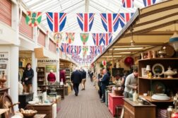 Британские блошиные рынки: лучшие места для шопинга