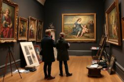 Образование в сфере искусства в Англии: как найти гранты и стипендии и начать учёбу без долгов