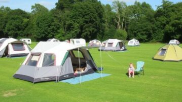 Как организовать семейный кемпинг в Англии: места и правила