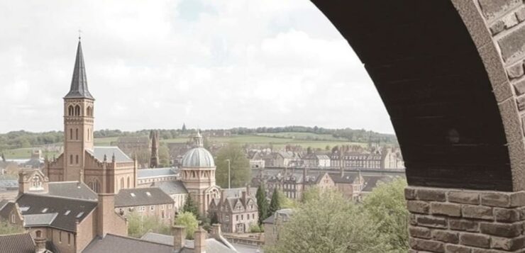 Жизнь в Честере: римские стены и современность